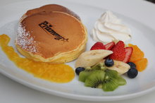 レインボーパンケーキ写真.JPG